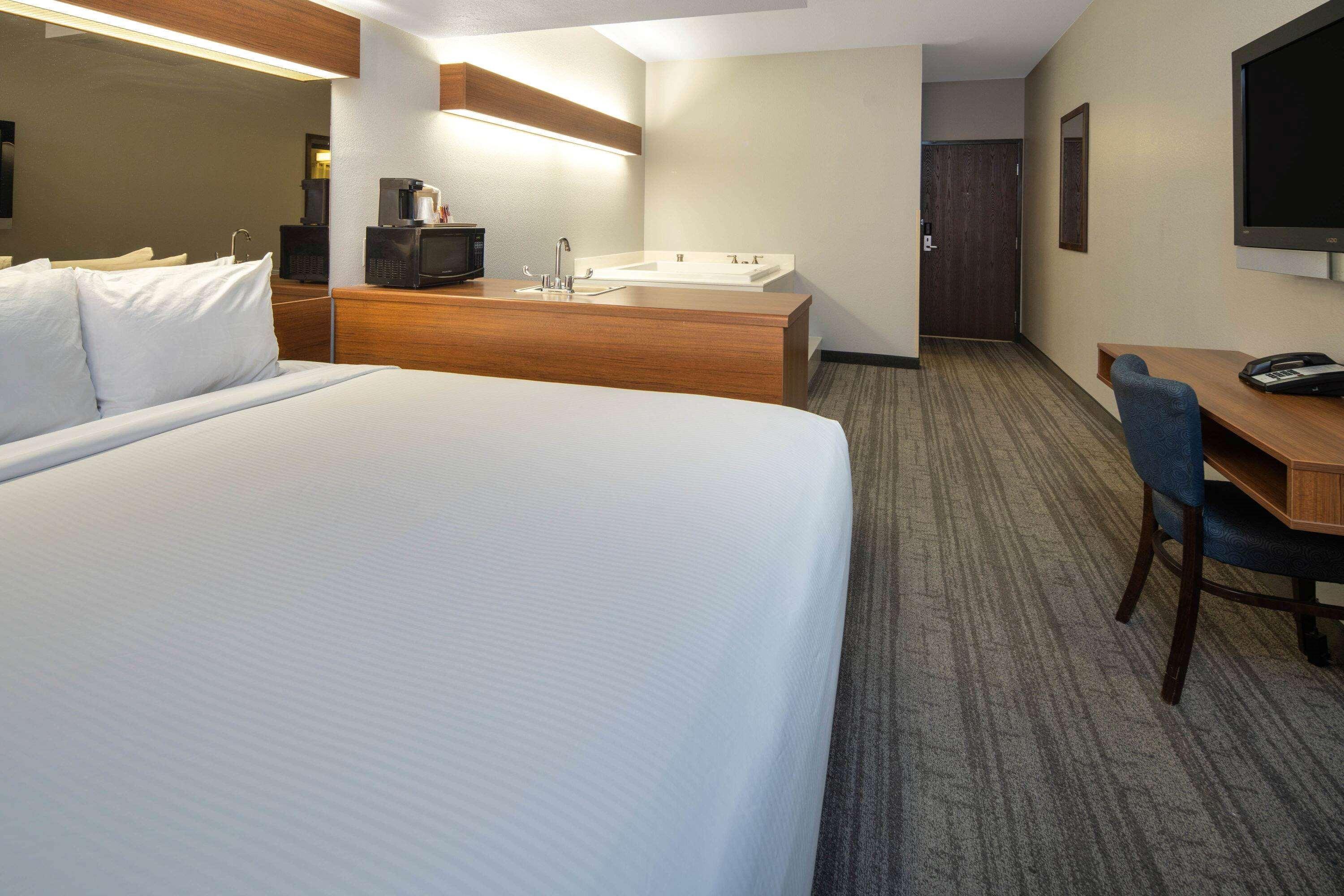 Baymont By Wyndham Las Vegas South Strip Exterior foto